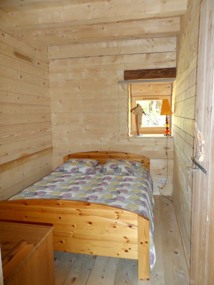 Bedroom 3 with a 140cm bed.