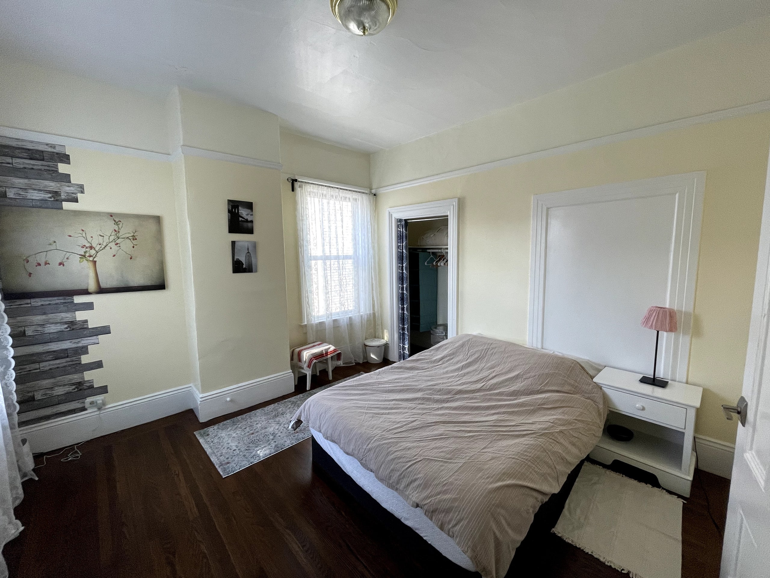 Centrally located 2 bedrooms in 3 bedroom flat - Image 8