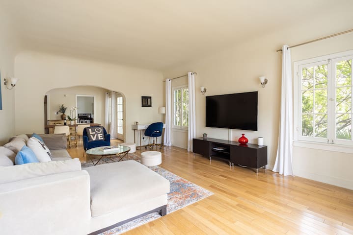 Spacious & Modern 2Bedrm+W/D Westwood/Century City