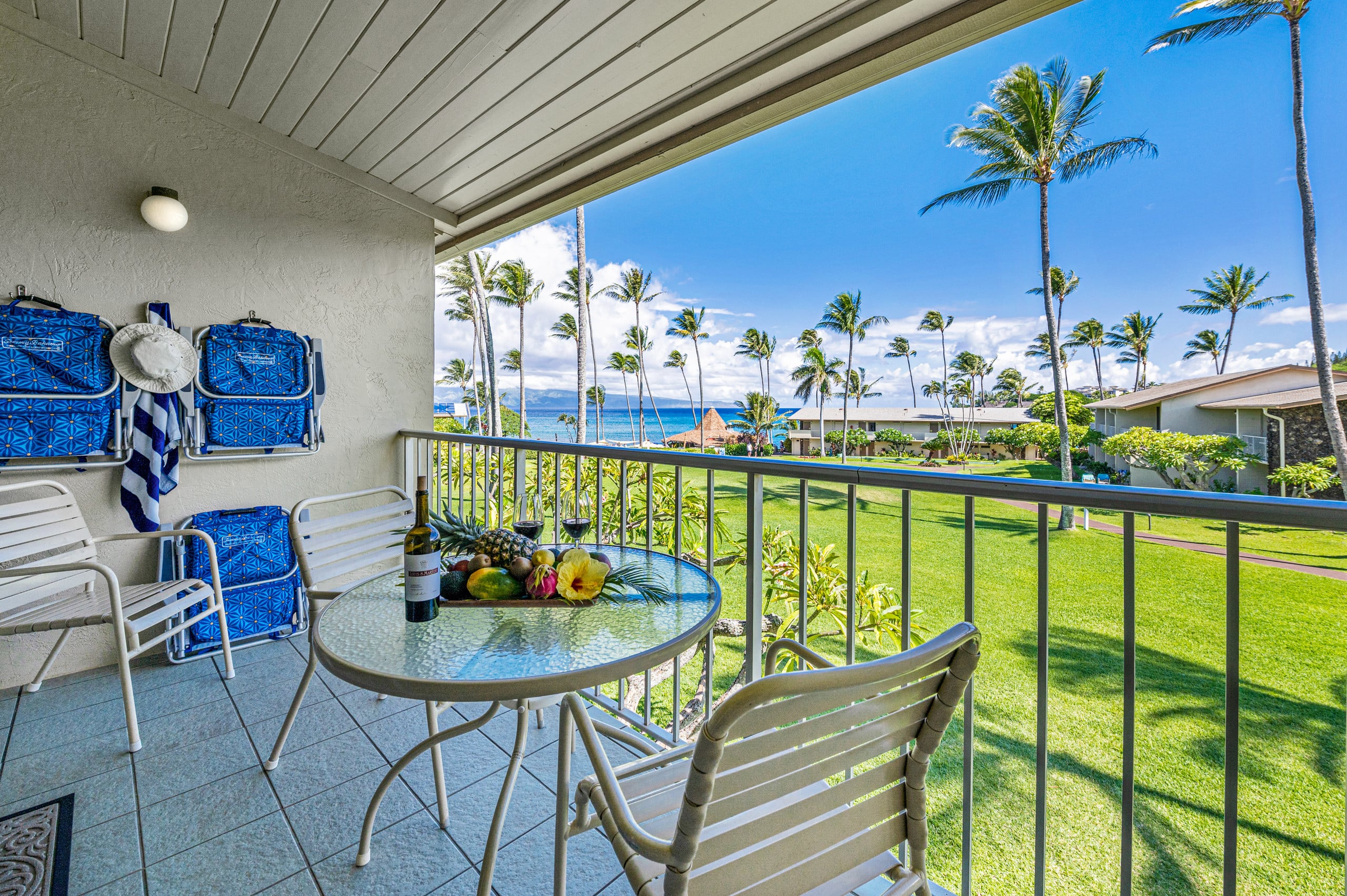 Condo in Lahaina · ★4.99 · Studio · 2 beds · 1 bath - Image 8
