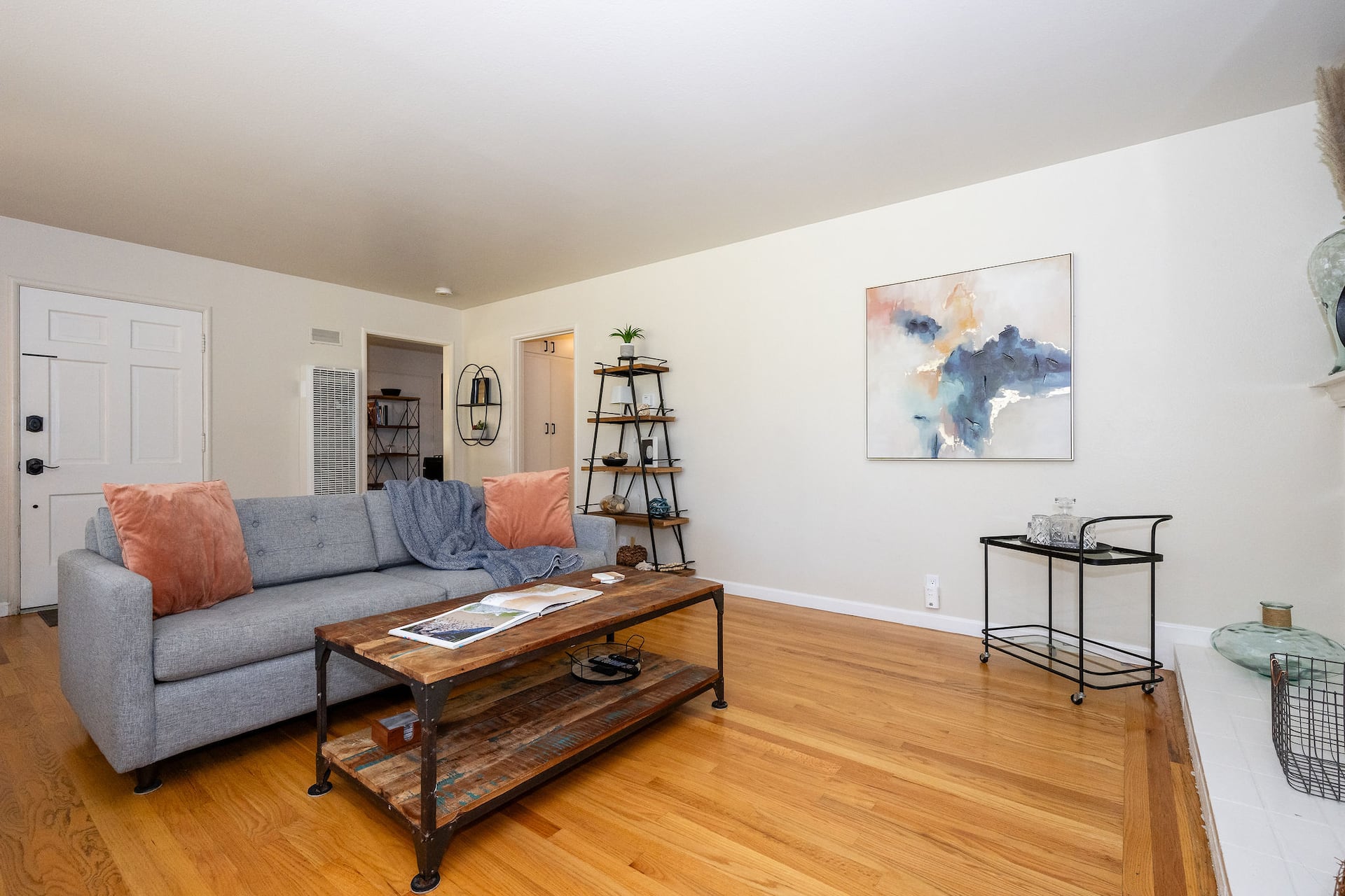 Huge Campbell 1 bedroom