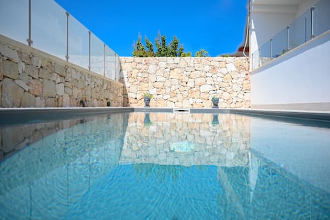 Proprietà Airbnb di successo: Villa Carlotta, private pool and sea a few steps away a Noto
