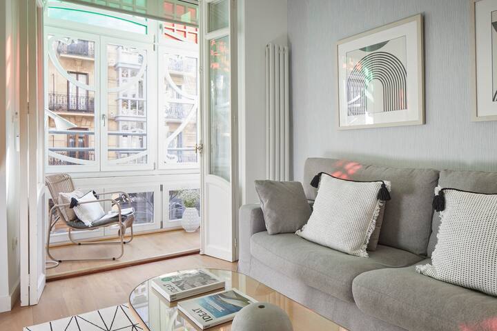 Urbieta 3 by FeelFree Rentals gallery image 3