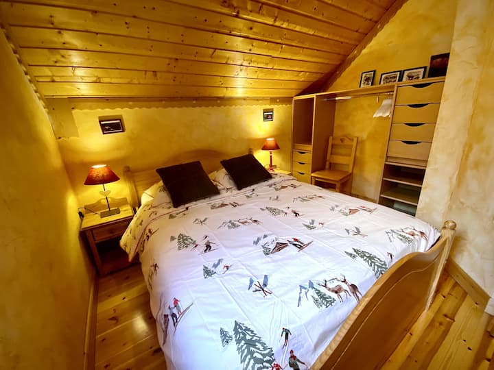 Guest bedroom