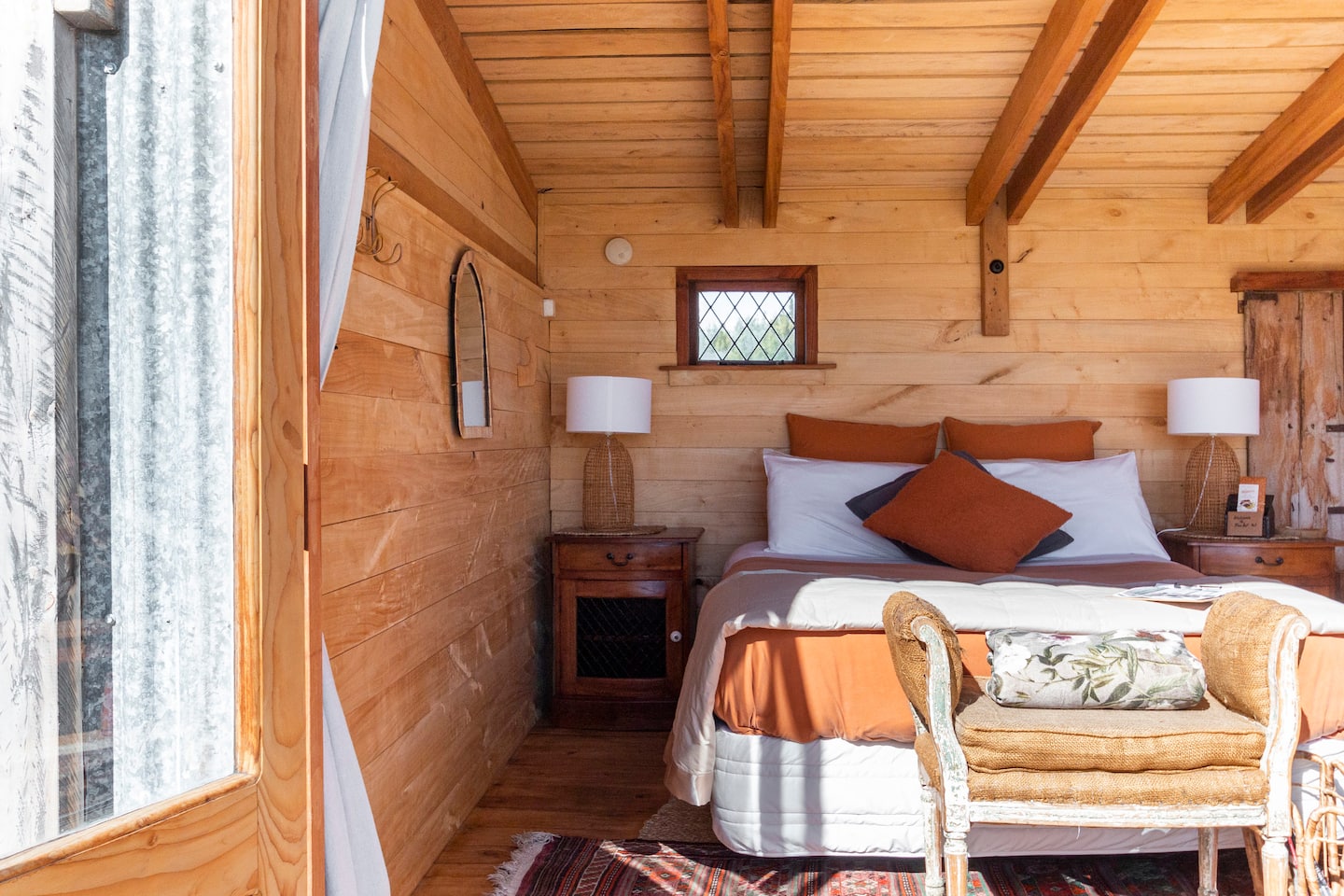 Freefall Hut: Rustic Cabin With Outdoor Bath 3