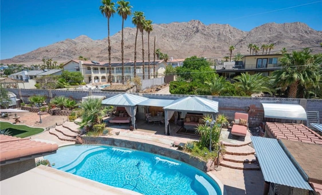 Thumbnail for Luxury Beachfront Rentals In Nevada