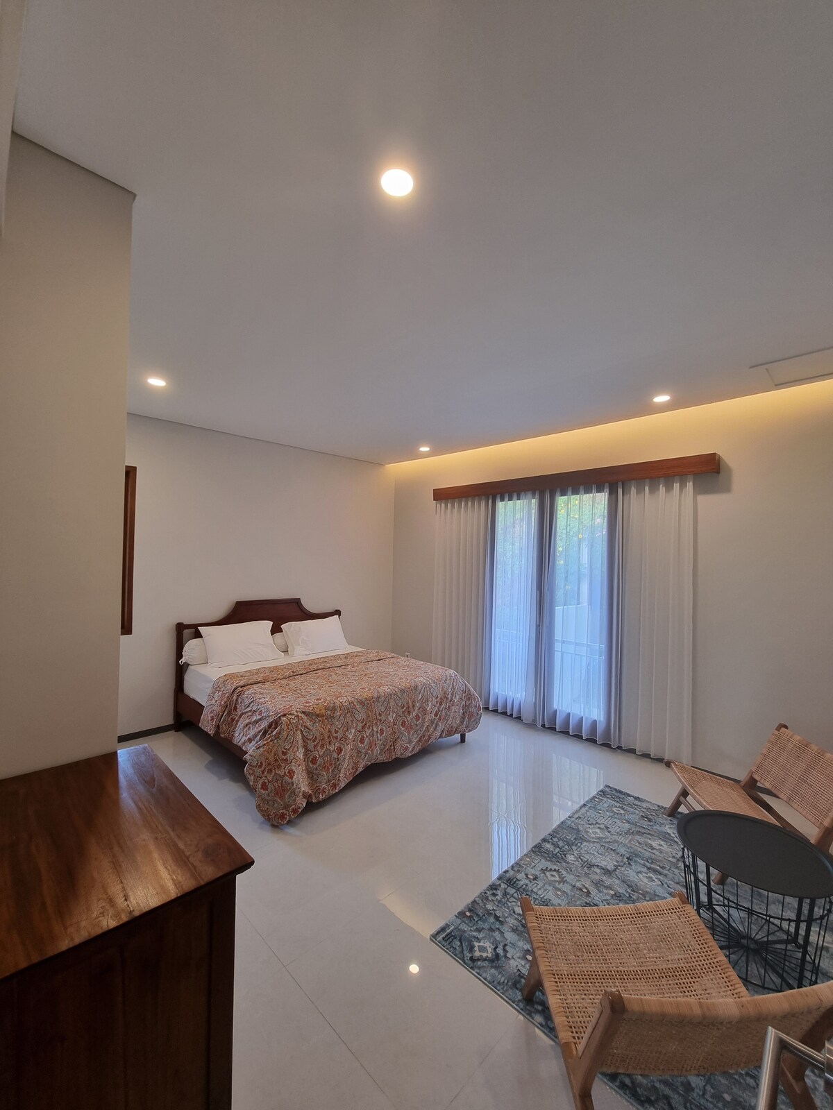 Glavna soba s bračnim krevetom (širine 180 - 200 cm)