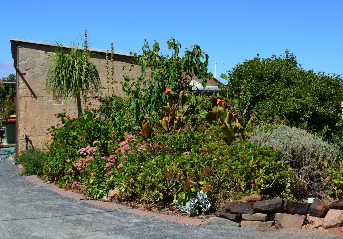 Blackbird Cottage