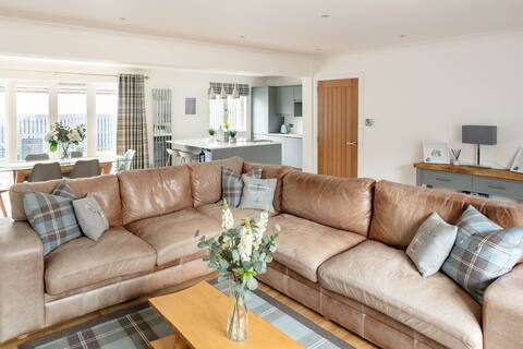 Top Airbnb: Modern * Parking * Garden * Wi-Fi * Golf* in St Andrews And St Leonards