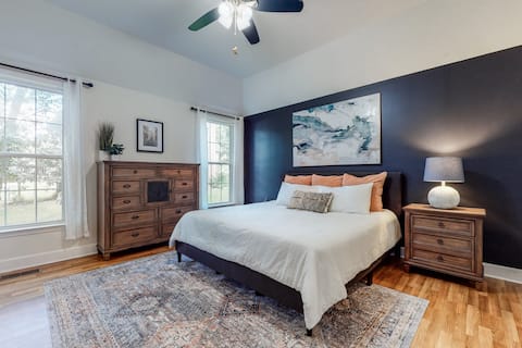 *4BR | Near Nashville | Centrally Located