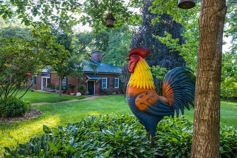 Art Inspired Cottage at Estouteville Farm