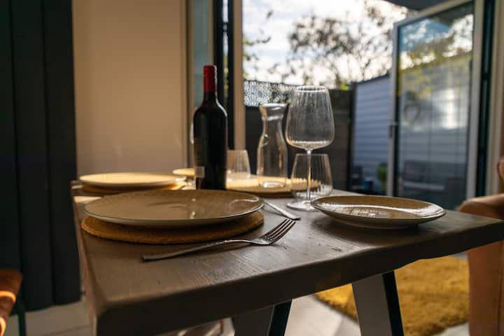 Welcome To Seashell Lodge.
Relax And Unwind. - Bosham