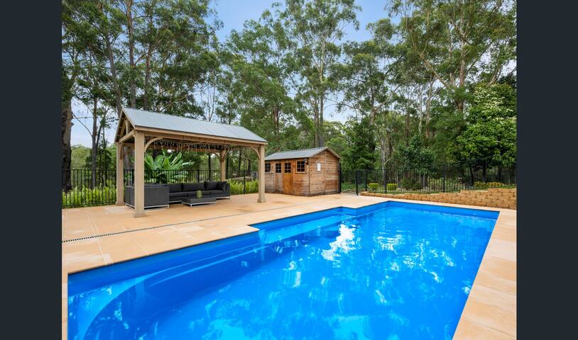 Tallia Glen – 3.5 acres of privacy & tranquility.