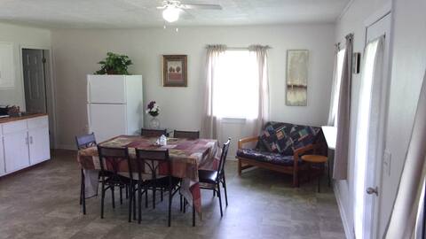 Guest House on Beautiful Cane Creek