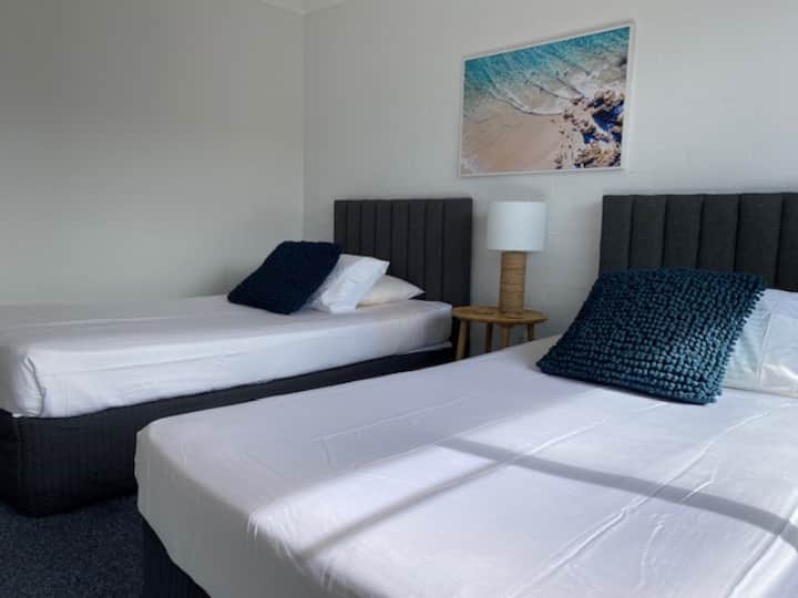 Spavaća soba 2
s bračnim krevetom za jednu osobu