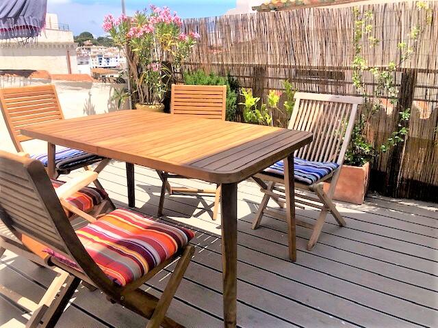 339-Casa rústica en el corazón de Cadaqués. gallery image 2