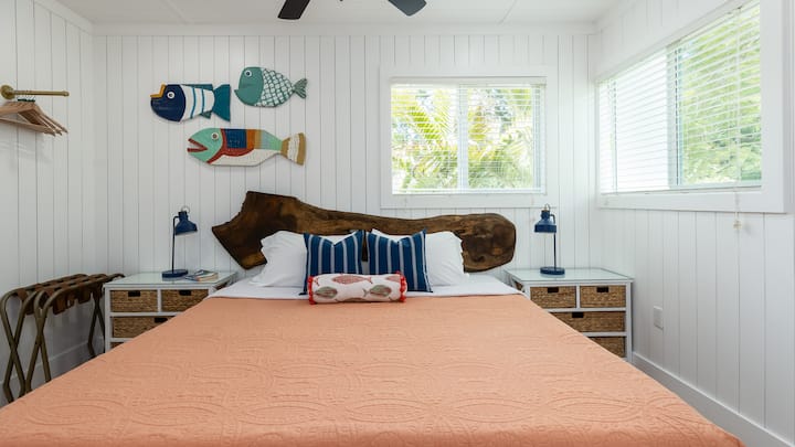 Master Bedroom with Memory Foam King Mattress