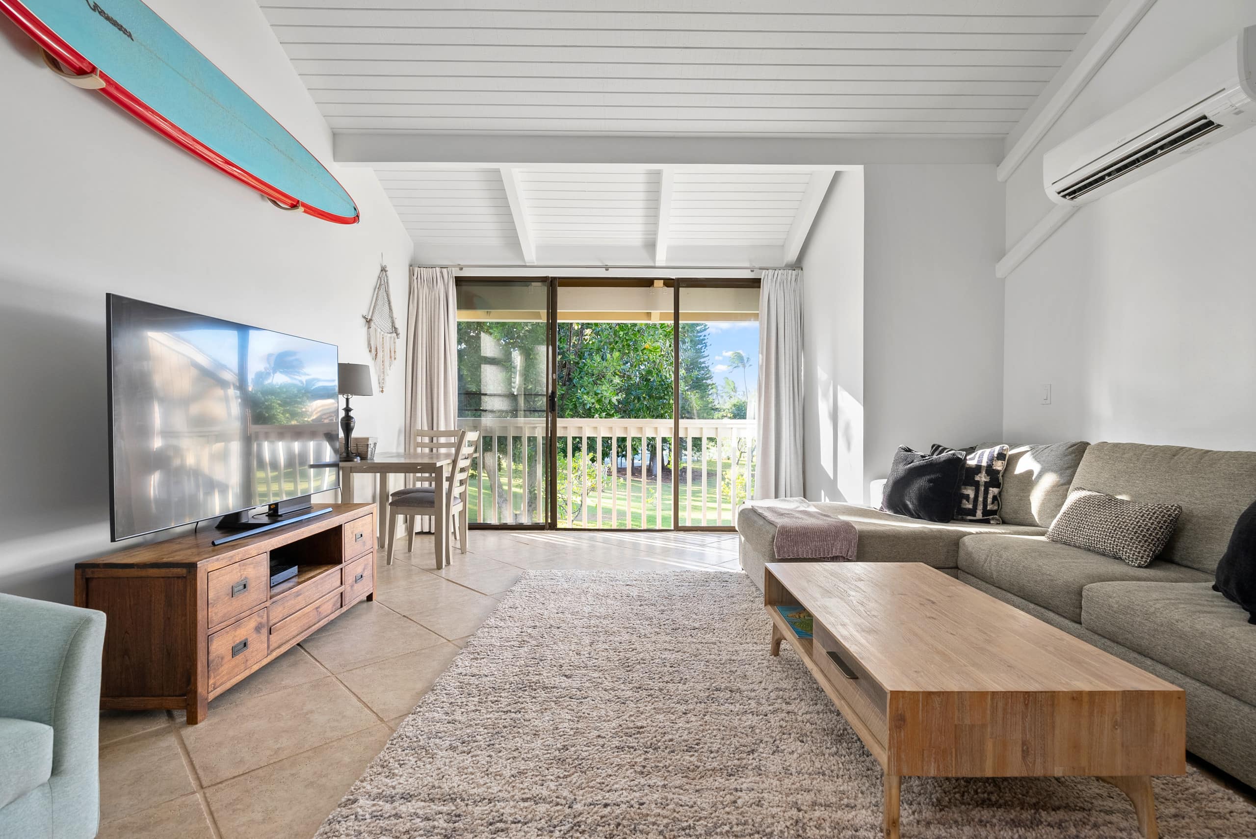 Townhouse in Kahuku · ★5.0 · 2 bedrooms · 3 beds · 2 private baths - Image 2