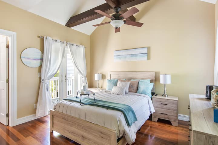 Bedroom 1-- Brand new queen size mattress.  full balcony overlooking the plunge pool