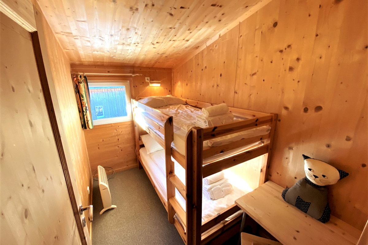 საძინებელი 1