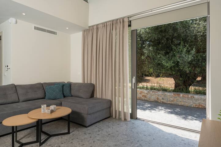 Villa Persephone Ethereal Villas Chania gallery image 5