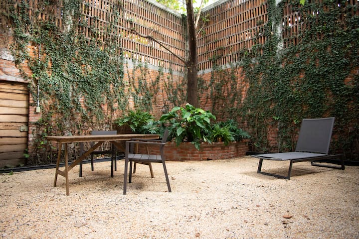 VERDE CONDESA – Depto con el mejor jardín privado