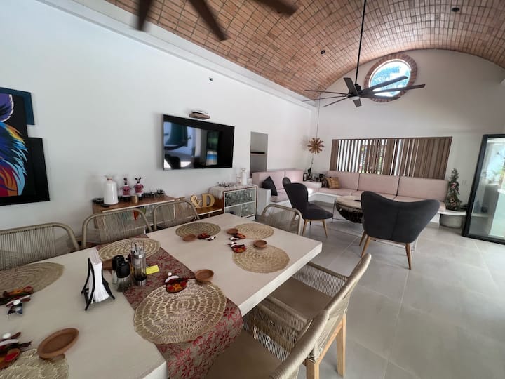 Casa Privada En Exclusivo Club Puerto Peñalisa - Girardot