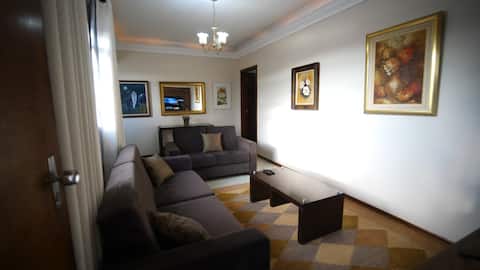 Top Airbnb: Lovely apartment with barbecue in the Center em Poços De Caldas