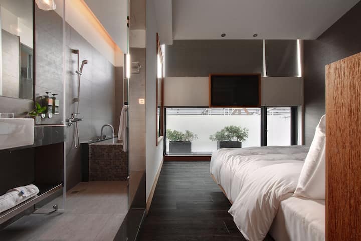 双人精緻房/舒適床墊/飯店配備❤加賴【@egeg】訂房平日1580元/假日1980元【含稅/現場可刷國旅卡】EG Hostel ☎049-2201717清境農場包棟市區,清境農場市區包棟,清境農場包棟烤肉,清境農場包棟8人,清境農場包棟12人,清境農場包棟20人,清境農場包棟10人,清境農場包棟泳池,清境農場包棟泳池民宿,清境農場包棟villa,清境農場包棟2021,清境農場包棟推薦2021,清境農場包棟親子