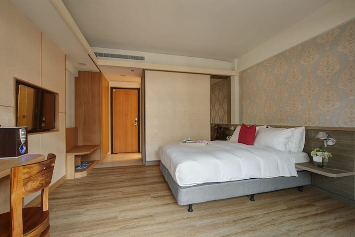 2人露台房/採光通風極好/窗明几淨❤加賴【@egeg】訂房平日1580元/假日1980元, EG Hostel ☎049-2201717#中興新村包棟#中興新村包棟民宿#中興新村民宿包棟#中興新村包棟住宿#中興新村住宿包棟#中興新村包棟推薦#中興新村包棟民宿推薦#中興新村民宿包棟推薦#中興新村包棟住宿推薦#中興新村住宿包棟推薦#中興新村住宿#中興新村民宿#中興新村住宿推薦#中興新村民宿推薦#中興新村民宿住宿#中興新村住宿民宿#中興新村民宿住宿推薦#中興新村住宿民宿推薦