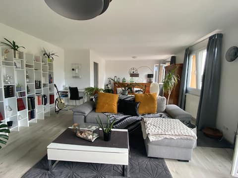 Top Airbnb: 90 m² F3 apartment in Montpellier à Centre