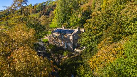 Elegant Retreat: Where Tradition Meets Innovation