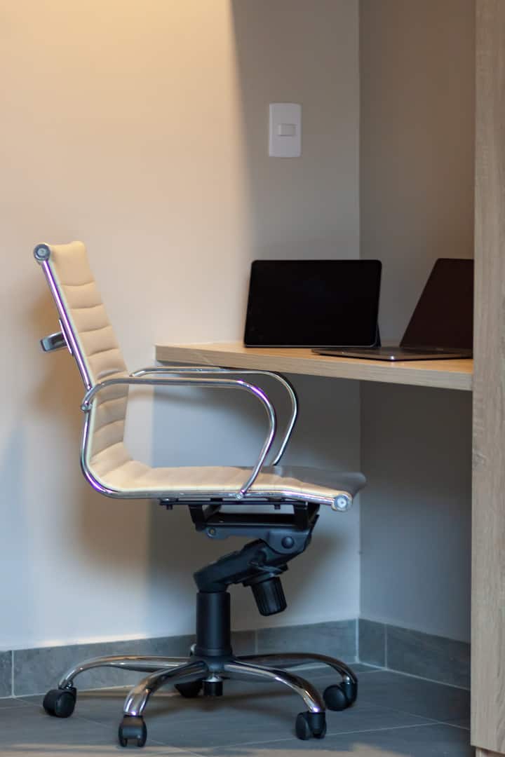 โพสต์ทำงาน