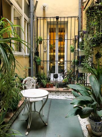 Beautiful loft in downtown Madrid gallery image 3