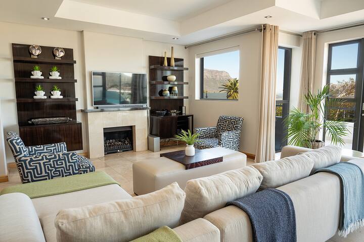 Elegant Villa Grace – Perfect Seaside Holiday Spot gallery image 4