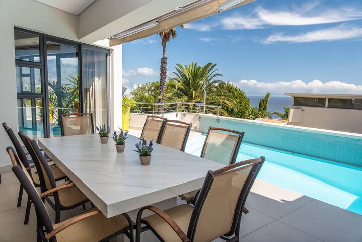 Elegant Villa Grace – Perfect Seaside Holiday Spot gallery image 2