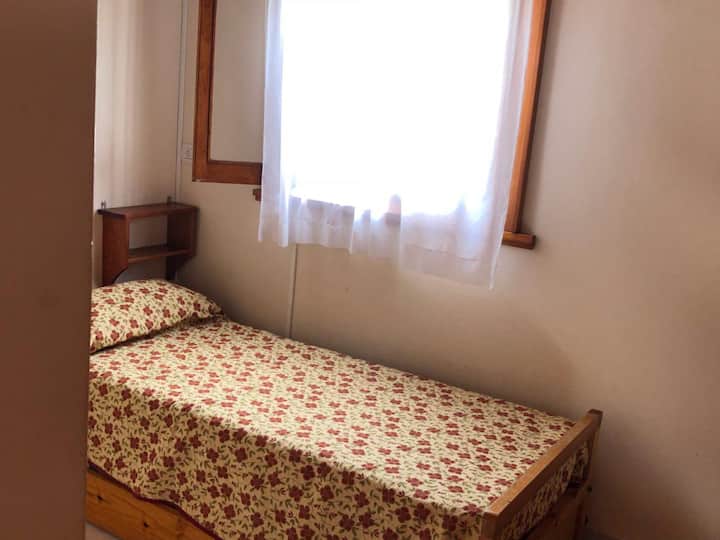 საძინებელი 1