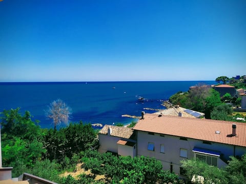 THE FISHERMAN'S SHELTER