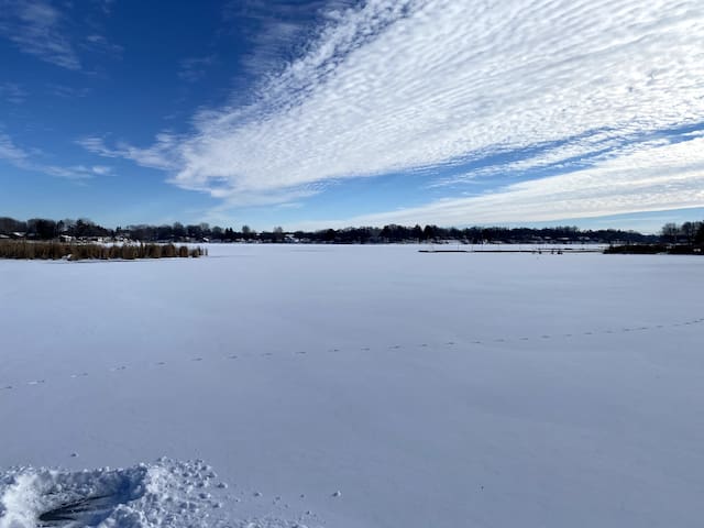Lakefront-Firepit-snowmobile trails-ice fishing gallery image 5