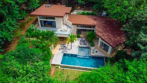 3 Bed 6 Guest Forest View Pool 5 min to Tamarindo