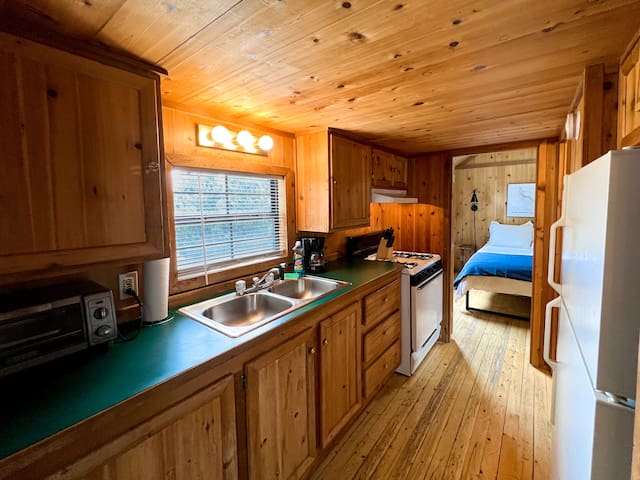 Cedar Creek Lodging & RV Park managed Airbnb listing 2