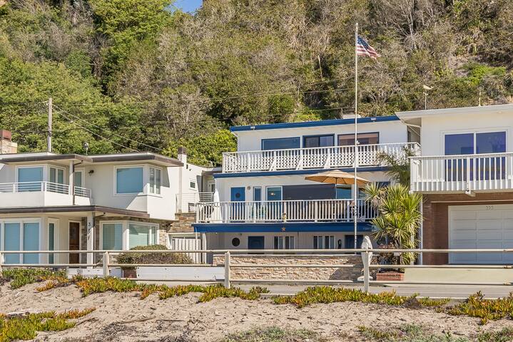 Breathtaking Beach Front House – Steps to the Sand gallery image 5
