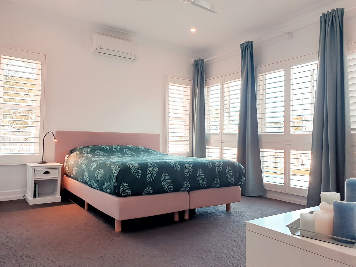 חדר שינה ראשי גדול