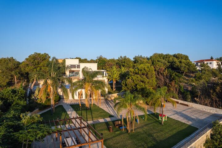 Tropical Private Oasis: 60m2 pool, ΒΒQ, pool table gallery image 4