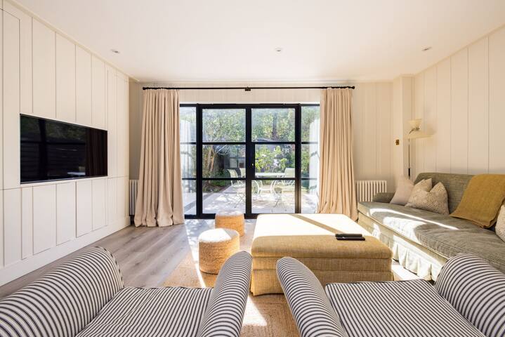 Battersea Set – 3 Bedroom Home with Garden