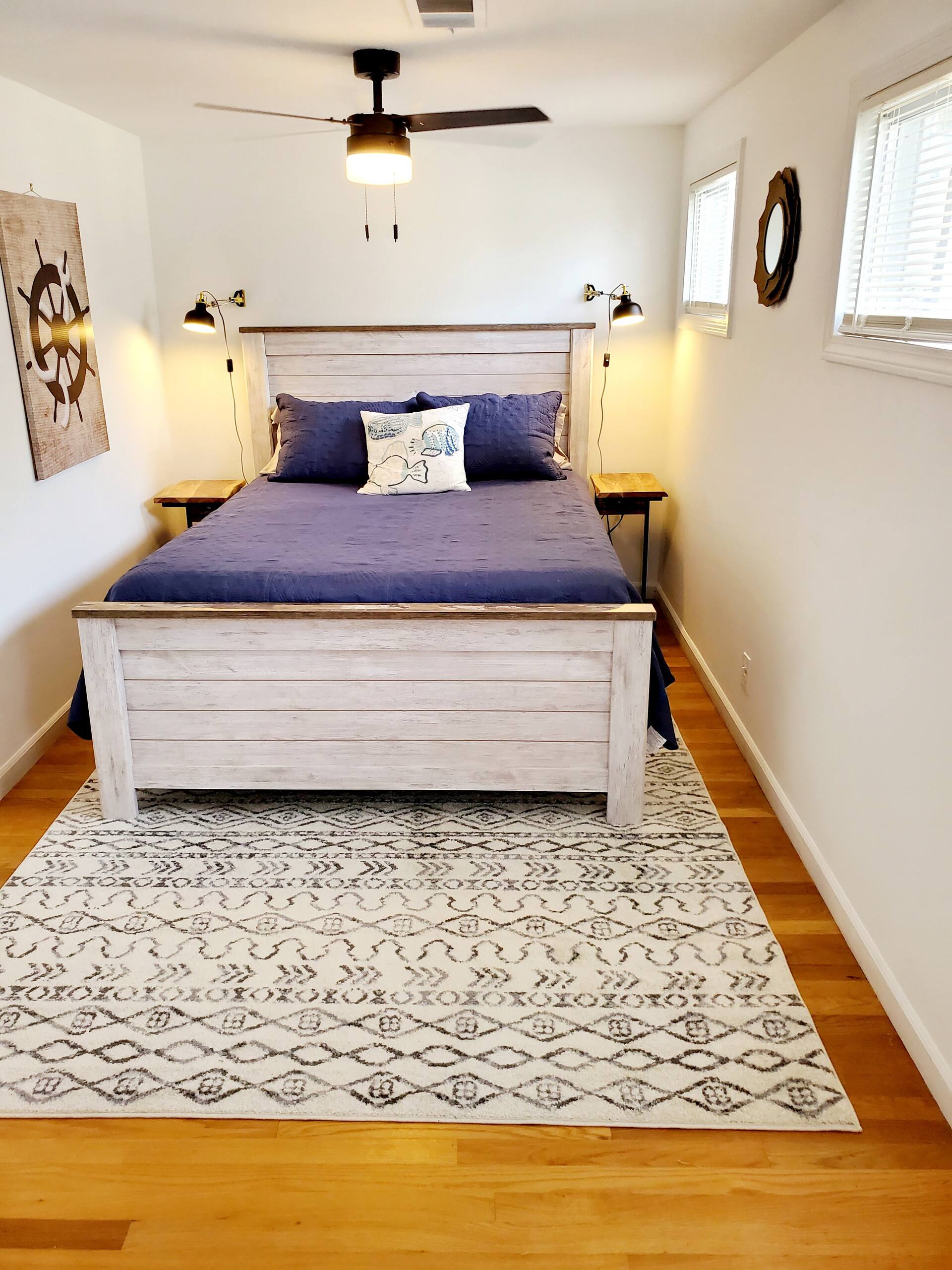Steps to the Beach, Cozy Year Round Cottage Pet Friendly — photo 3