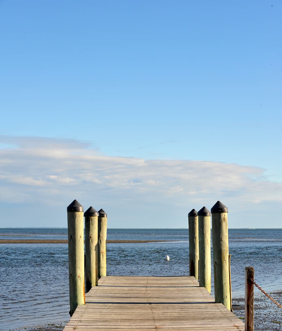 Steps to the Beach, Cozy Year Round Cottage Pet Friendly — photo 1