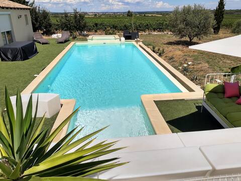 "Domaine 1902" pool, billiards, boulodrome,14pers