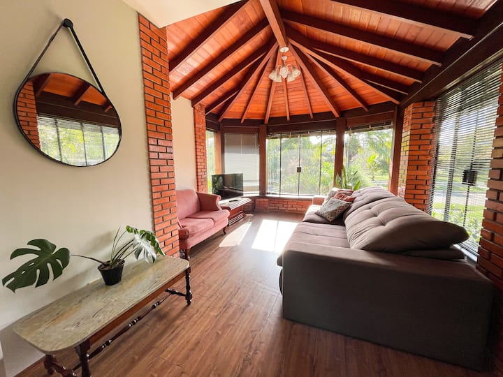 Casa Com Piscina A 400m Do Mar Em Jurere Int. - Florianópolis