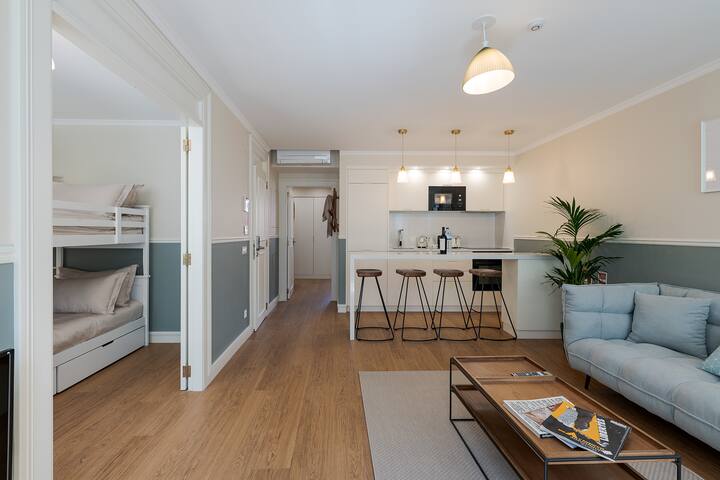 Modern Refurbished Apartment in Bairro Alto gallery image 4